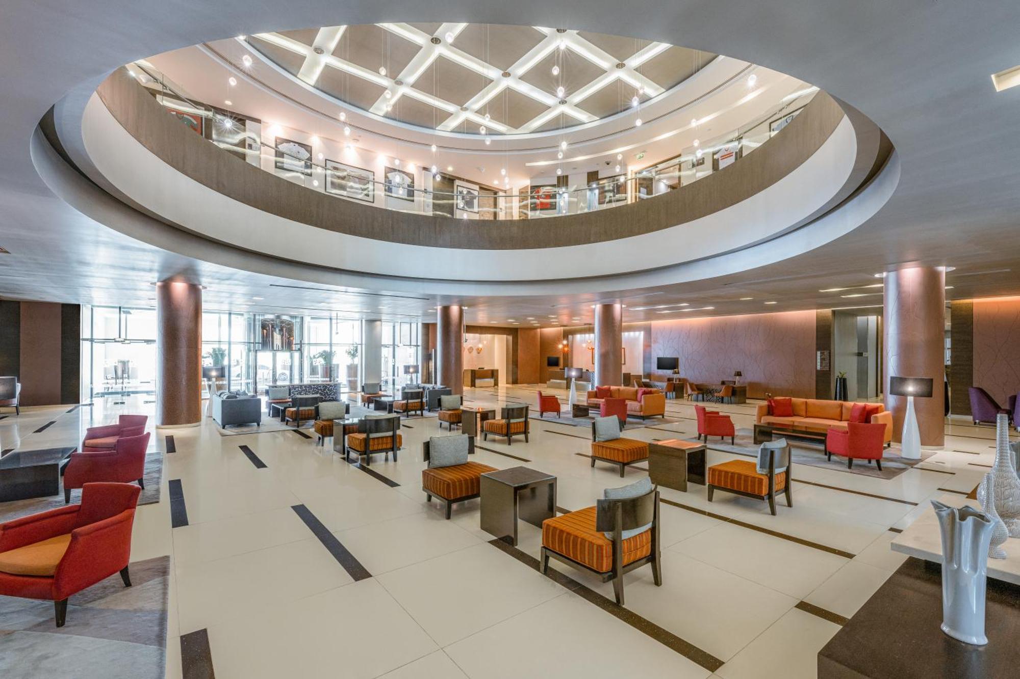 Four Points By Sheraton Al Ain Exteriör bild Lobby
