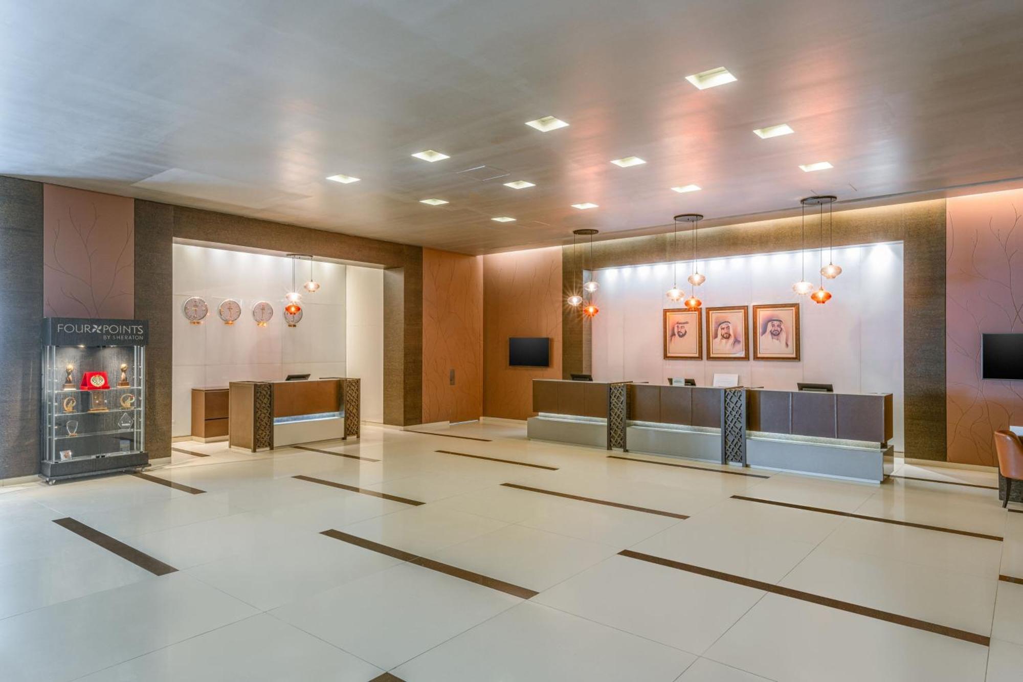 Four Points By Sheraton Al Ain Exteriör bild Lobby