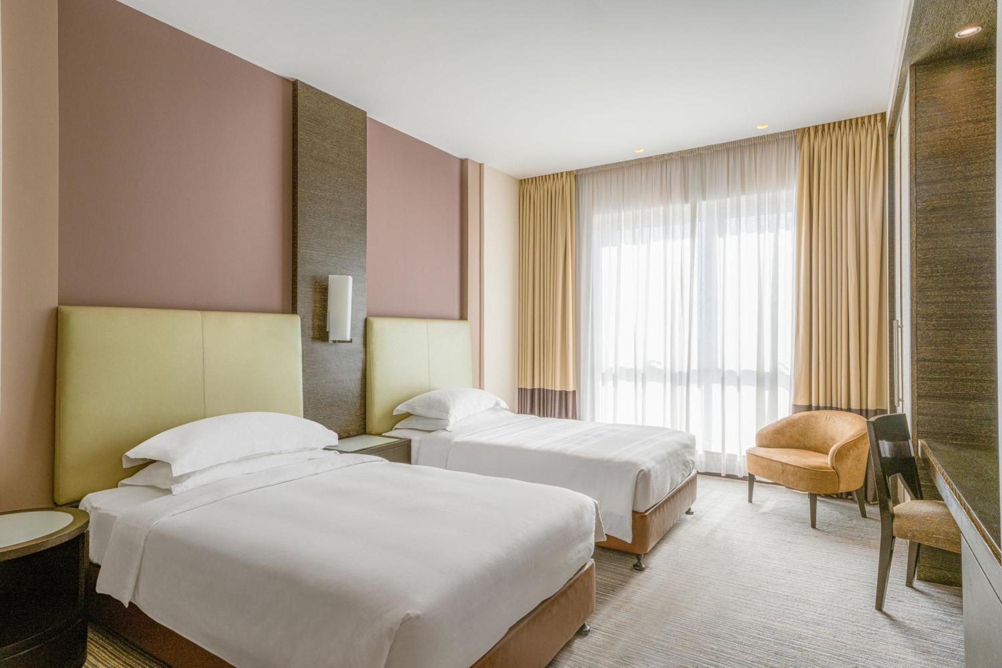 Four Points By Sheraton Al Ain Exteriör bild