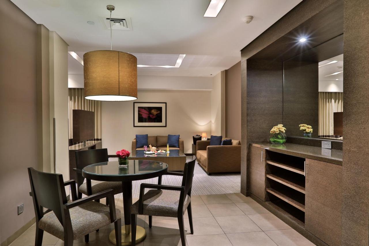 Four Points By Sheraton Al Ain Exteriör bild A suite at the Taj Mahal Palace, Mumbai